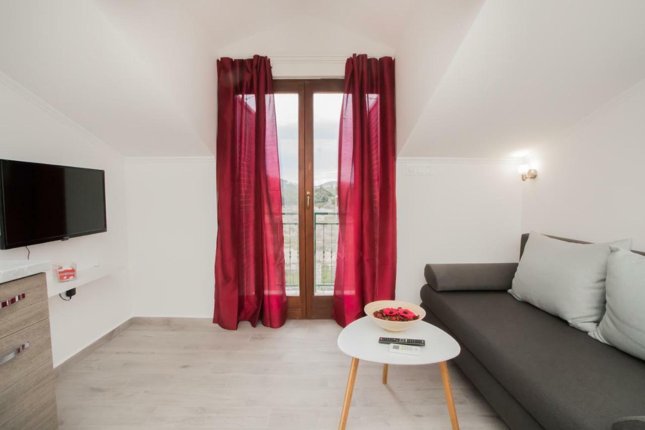 Apartments Tonka Sibenik Luaran gambar