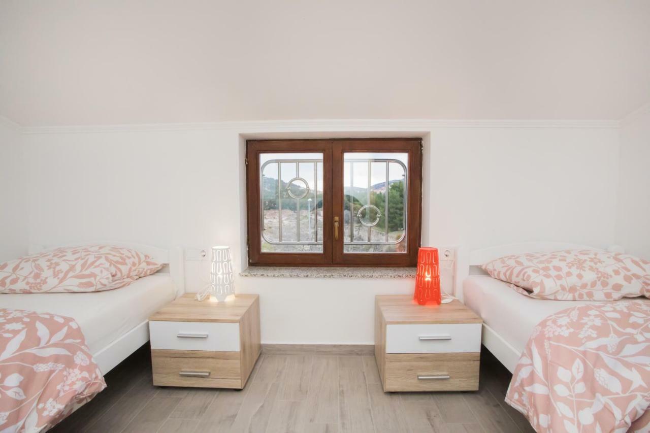 Apartments Tonka Sibenik Luaran gambar